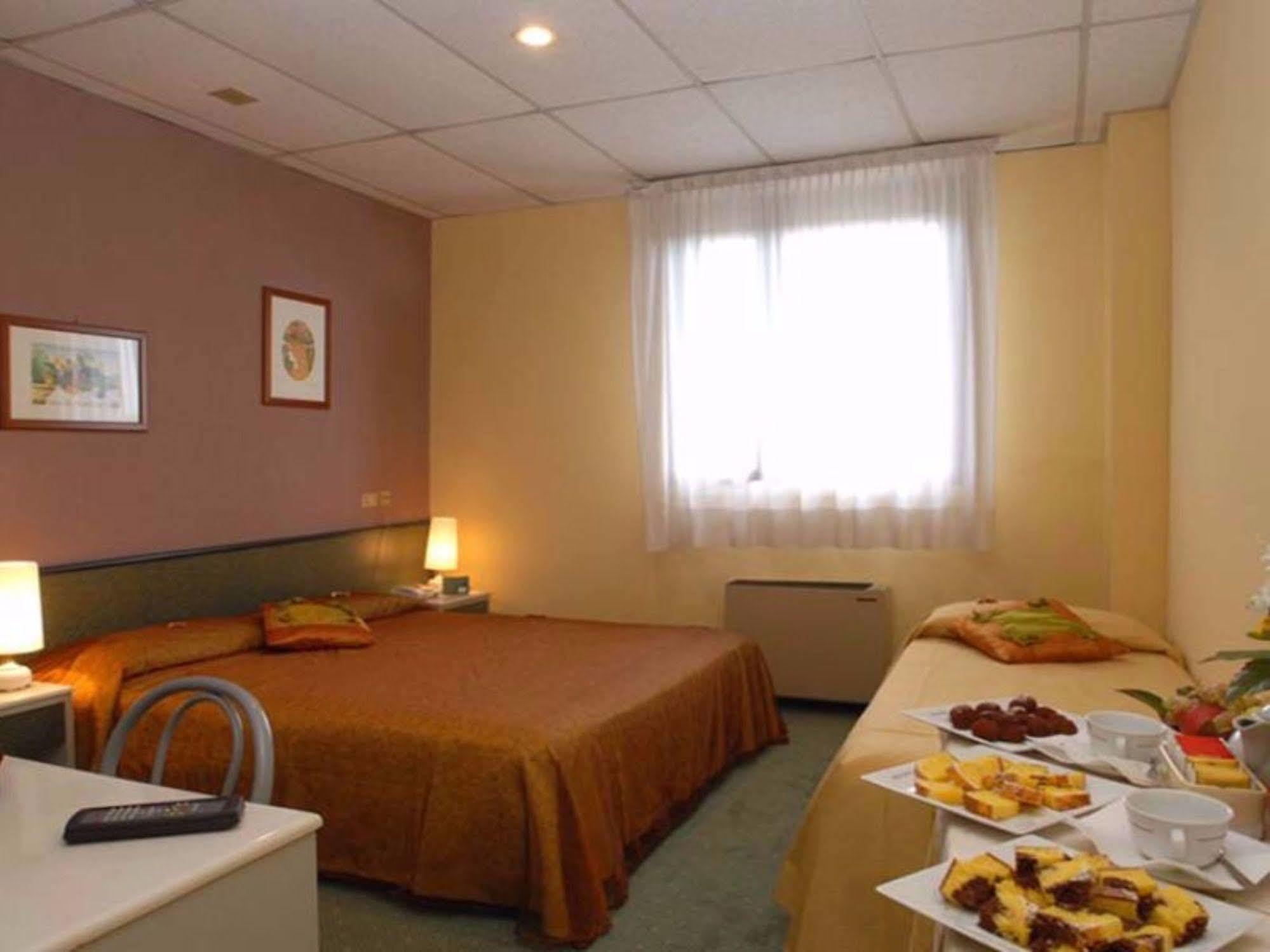 Thp Bologna Hotel Carteria di Sesto Rastignano Room photo